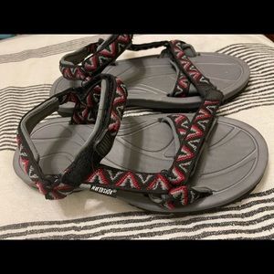 Northside boys red and black sandals size 4